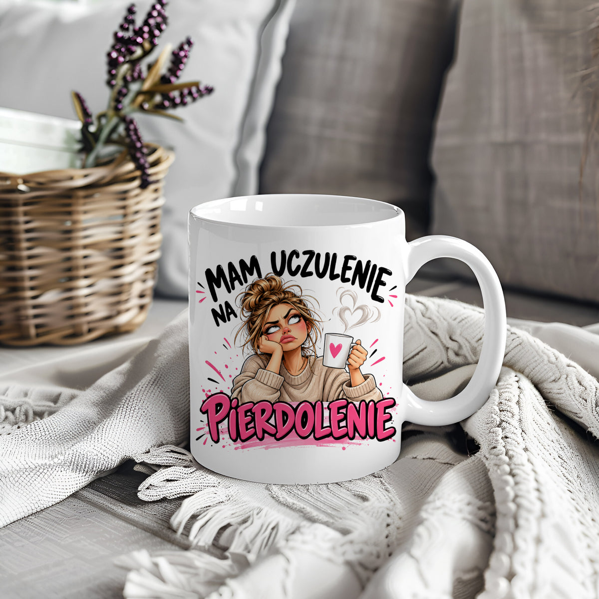 Biały kubek Mam uczulenie na pierdolenie ze śmiesznym polskim nadrukiem